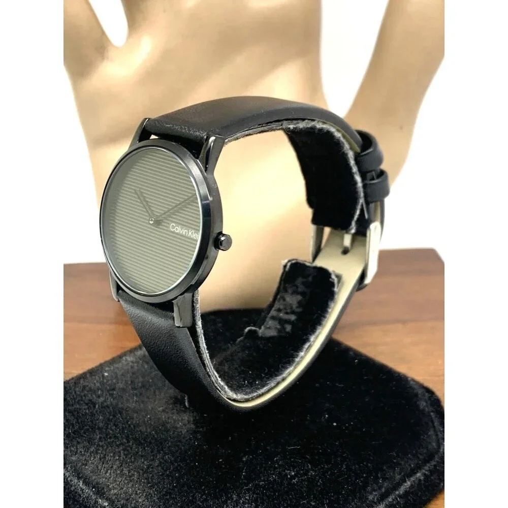 Calvin Klein Women's Watch 25100034 Feel Quartz Black Leather Strap 30mm